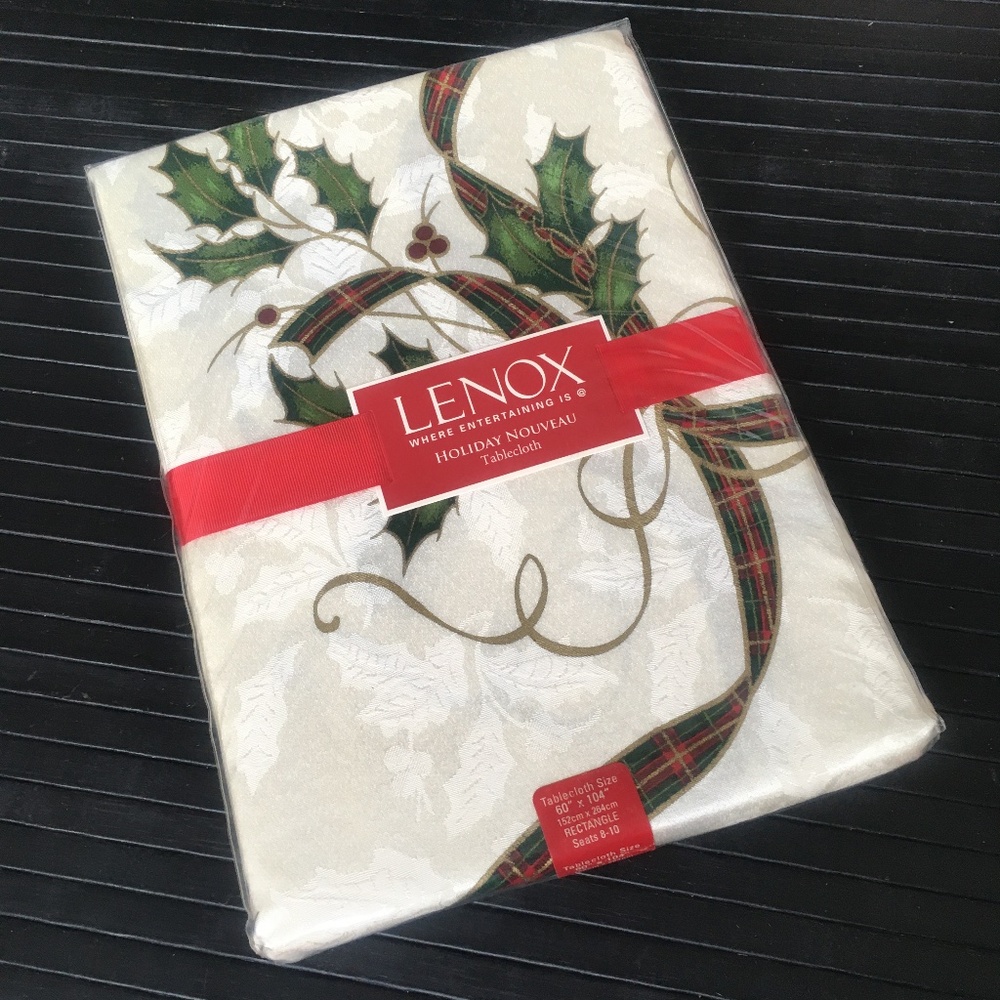 old stock (brand new in pkg) Lenox 60x104" Christmas Holiday Nouveau Tablecloth